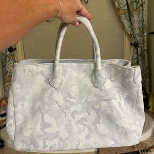 Mark and Graham Elisabetta camo tote. Never used. Like new condition.